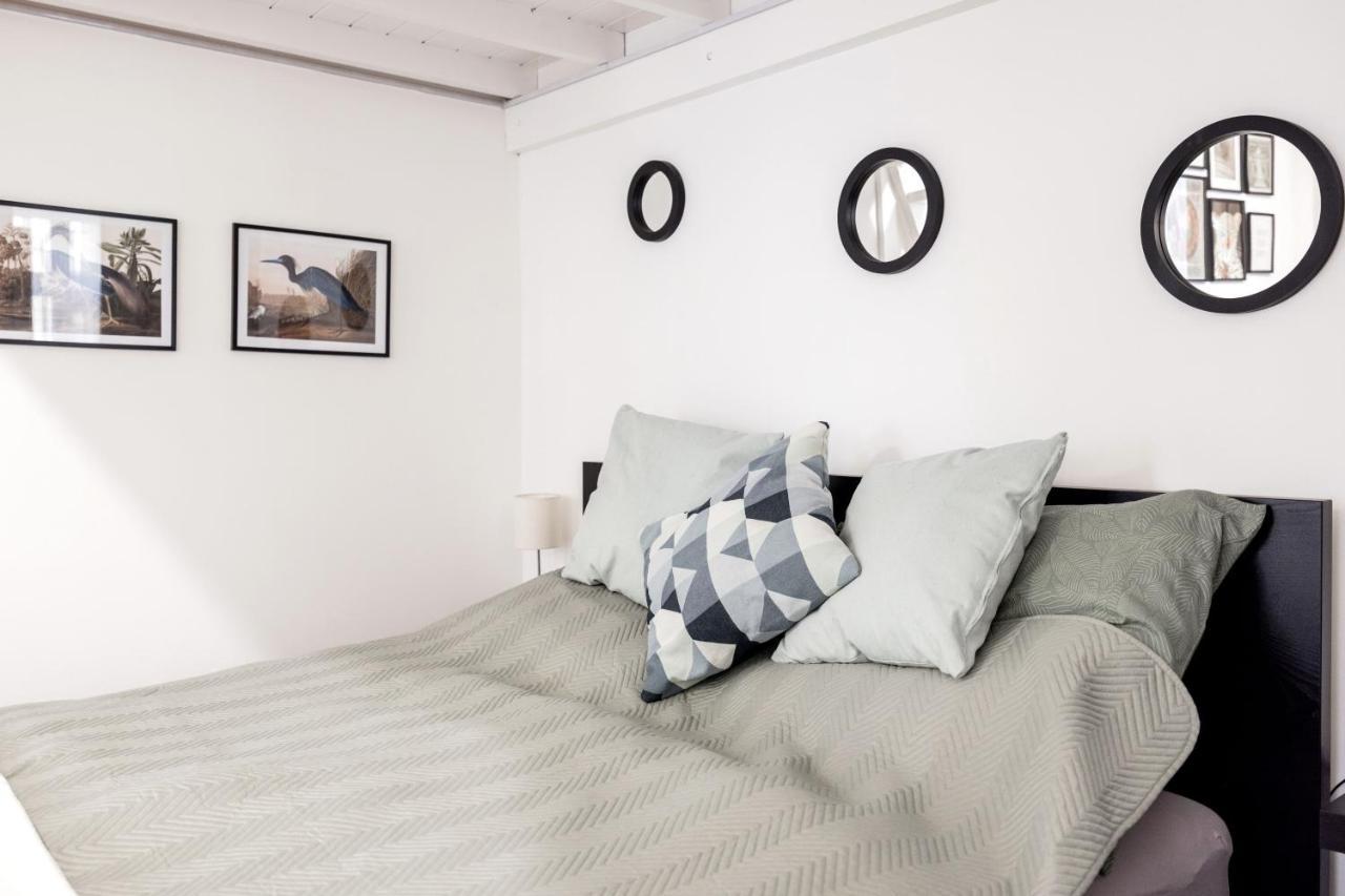 شقة Charming Downtown Hideaway Steps From New York Cafe! بودابست المظهر الخارجي الصورة